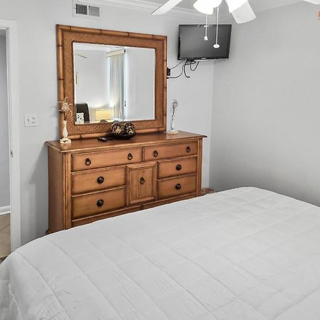 Is9-Cozy Upstairs Beachfront Condo - King Beds Форт Уолтон Бич Экстерьер фото