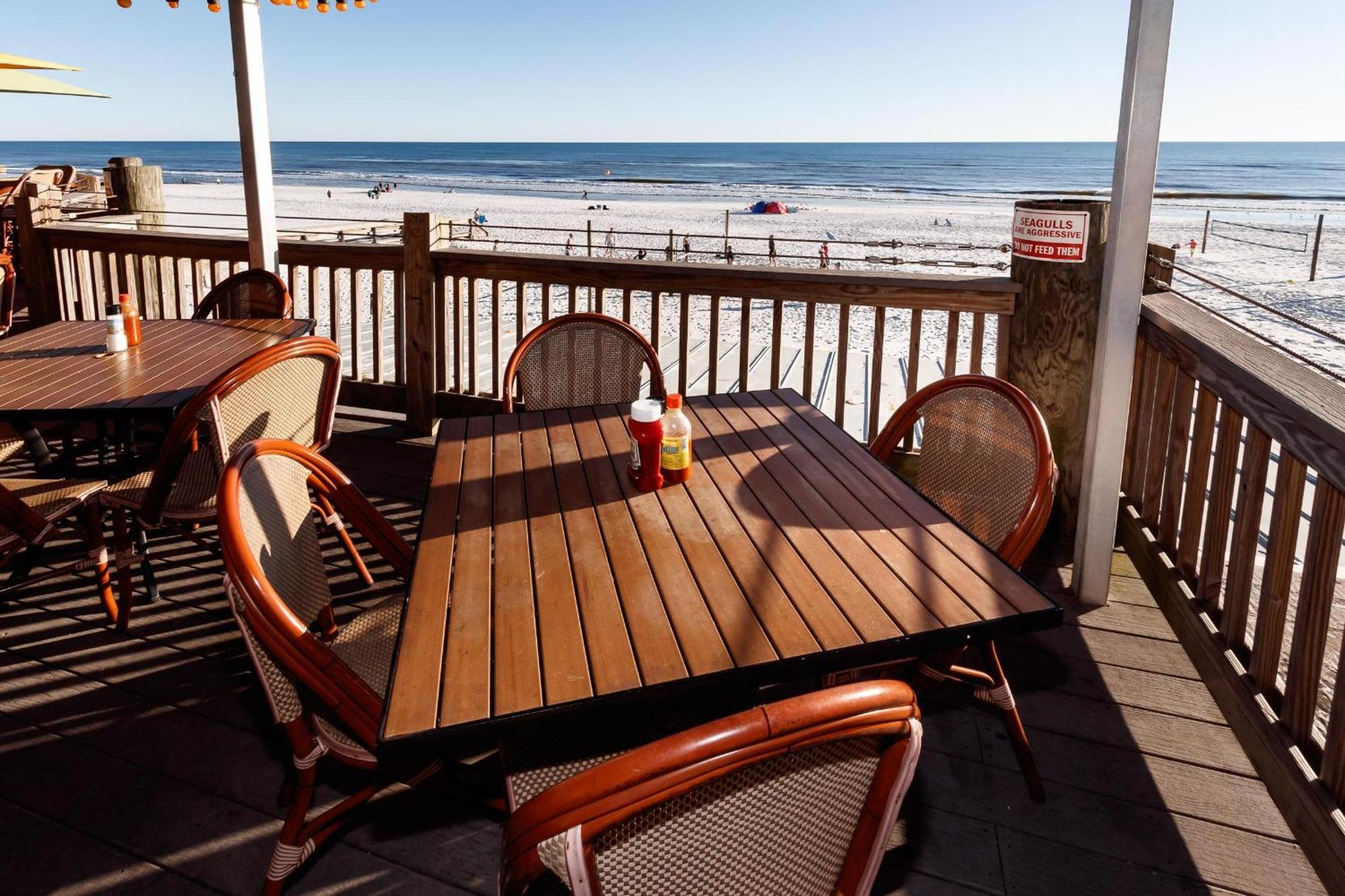 Is9-Cozy Upstairs Beachfront Condo - King Beds Форт Уолтон Бич Экстерьер фото
